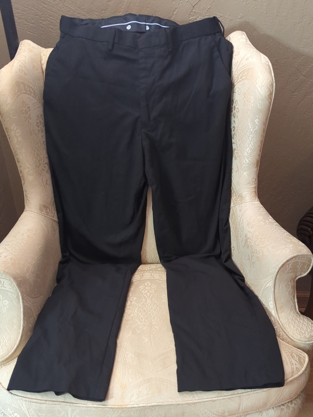 Like New 34x32 Men's Hagaar Premium Stretch Black Dress Pants Classic Fit